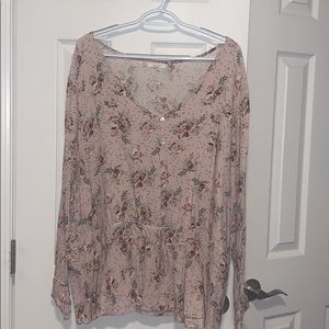 Light pink patterned top